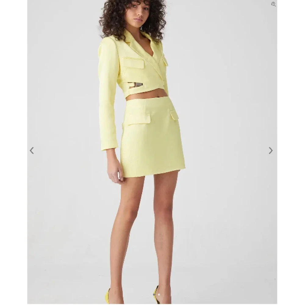 Atoir Emerson Blazer - NWT SIZE L/12 COLOR YELLOW